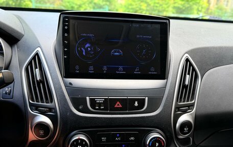 Hyundai ix35 I рестайлинг, 2011 год, 880 000 рублей, 14 фотография