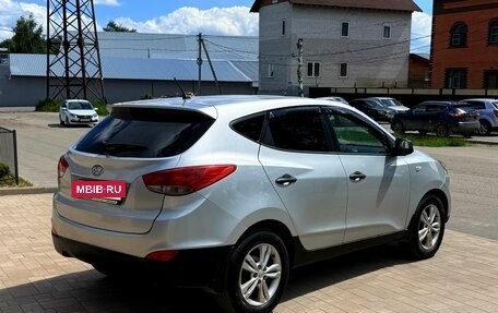 Hyundai ix35 I рестайлинг, 2011 год, 880 000 рублей, 6 фотография