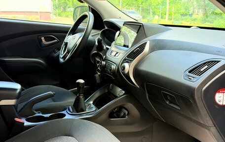 Hyundai ix35 I рестайлинг, 2011 год, 880 000 рублей, 19 фотография