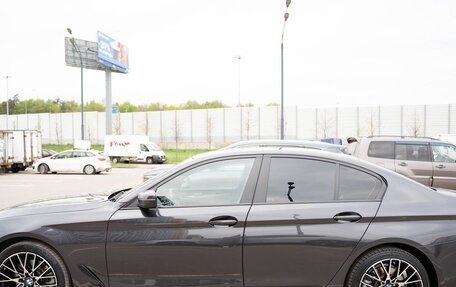 BMW 5 серия, 2019 год, 2 490 000 рублей, 2 фотография
