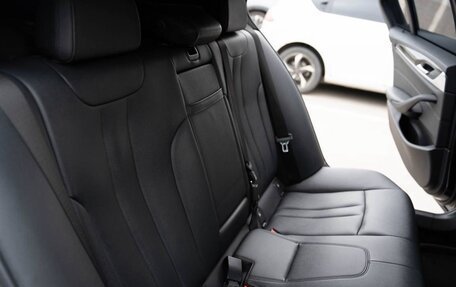 BMW 5 серия, 2019 год, 2 490 000 рублей, 18 фотография
