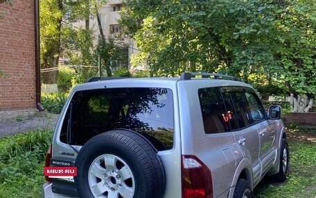 Mitsubishi Montero III, 2000 год, 980 000 рублей, 2 фотография