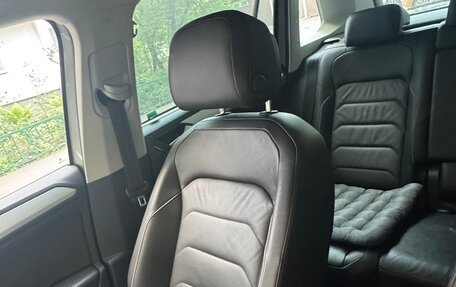 Volkswagen Tiguan II, 2018 год, 3 300 000 рублей, 4 фотография