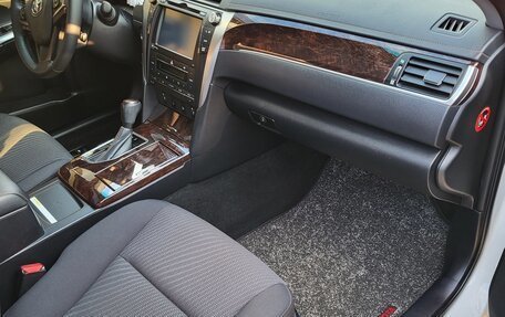 Toyota Camry, 2018 год, 2 750 000 рублей, 10 фотография
