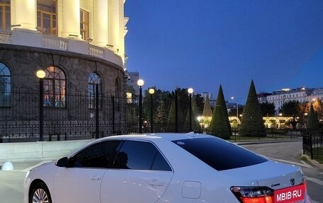 Toyota Camry, 2018 год, 2 750 000 рублей, 4 фотография
