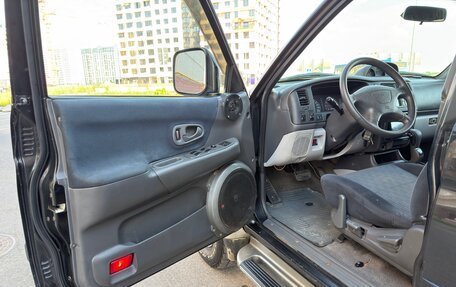 Mitsubishi Pajero Sport II рестайлинг, 2002 год, 645 000 рублей, 23 фотография