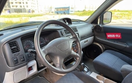 Mitsubishi Pajero Sport II рестайлинг, 2002 год, 645 000 рублей, 24 фотография