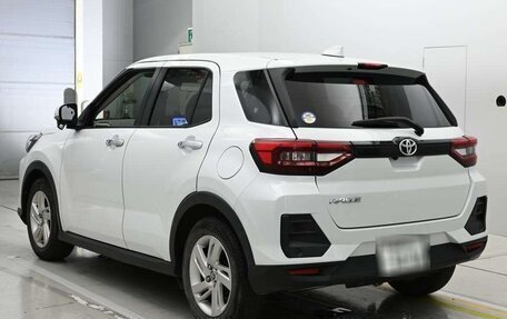 Toyota Raize I, 2023 год, 1 125 000 рублей, 4 фотография