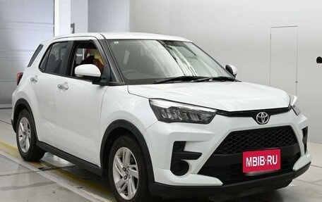 Toyota Raize I, 2023 год, 1 125 000 рублей, 2 фотография