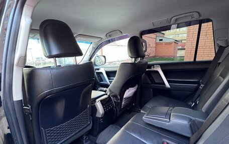 Toyota Land Cruiser Prado 150 рестайлинг 2, 2021 год, 6 500 000 рублей, 6 фотография