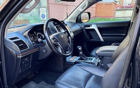 Toyota Land Cruiser Prado 150 рестайлинг 2, 2021 год, 6 500 000 рублей, 7 фотография