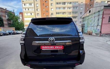 Toyota Land Cruiser Prado 150 рестайлинг 2, 2021 год, 6 500 000 рублей, 3 фотография