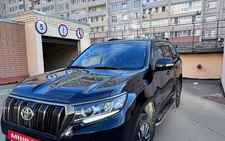Toyota Land Cruiser Prado 150 рестайлинг 2, 2021 год, 6 500 000 рублей, 2 фотография