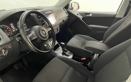 Volkswagen Tiguan I, 2012 год, 1 049 000 рублей, 12 фотография