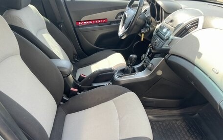 Chevrolet Cruze II, 2013 год, 889 000 рублей, 9 фотография