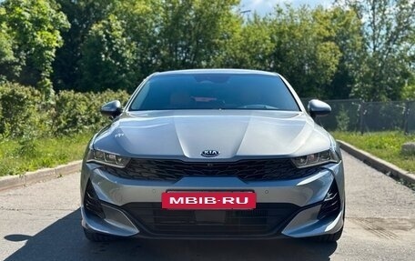 KIA K5, 2021 год, 3 000 000 рублей, 24 фотография
