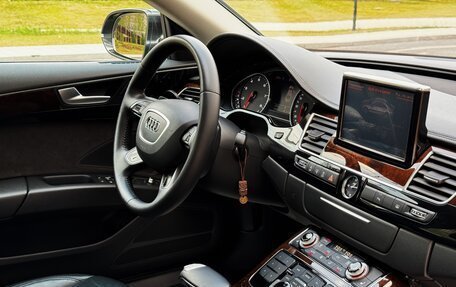 Audi A8, 2014 год, 4 500 000 рублей, 4 фотография
