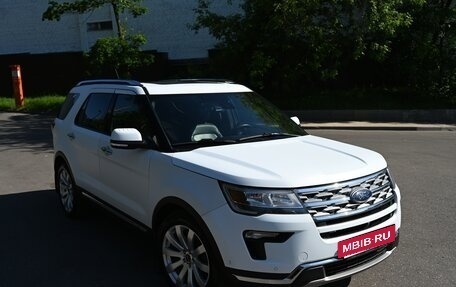 Ford Explorer VI, 2018 год, 3 600 000 рублей, 2 фотография