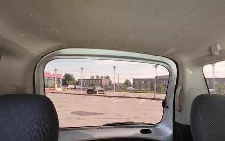 Toyota FunCargo, 2002 год, 319 000 рублей, 16 фотография
