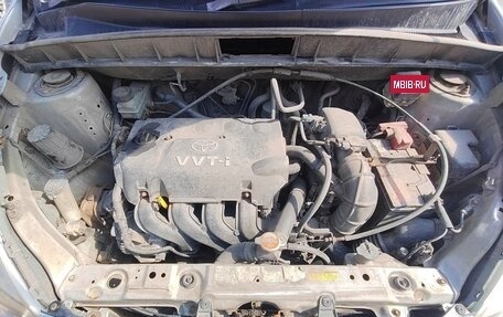 Toyota FunCargo, 2002 год, 319 000 рублей, 17 фотография
