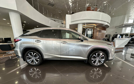 Lexus RX IV рестайлинг, 2021 год, 4 973 000 рублей, 8 фотография