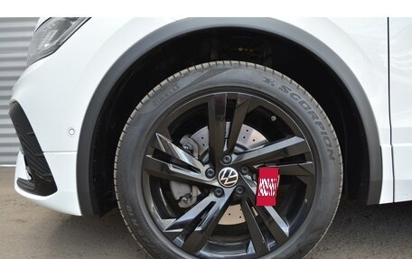 Volkswagen Tiguan II, 2021 год, 3 700 000 рублей, 10 фотография