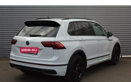 Volkswagen Tiguan II, 2021 год, 3 700 000 рублей, 5 фотография