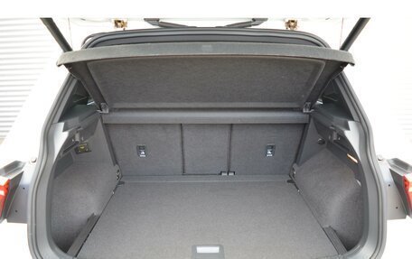 Volkswagen Tiguan II, 2021 год, 3 700 000 рублей, 12 фотография