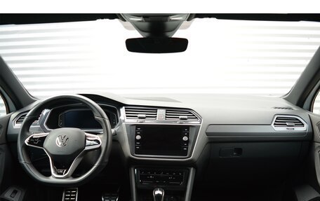Volkswagen Tiguan II, 2021 год, 3 700 000 рублей, 15 фотография