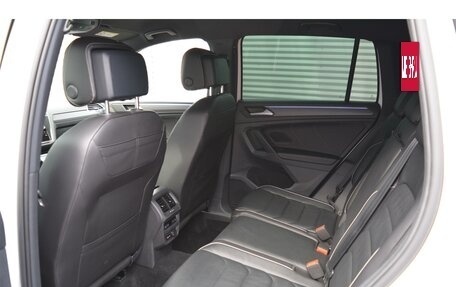 Volkswagen Tiguan II, 2021 год, 3 700 000 рублей, 18 фотография