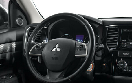 Mitsubishi Outlander III рестайлинг 3, 2013 год, 1 078 960 рублей, 15 фотография