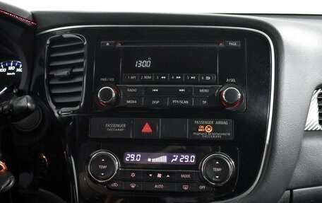 Mitsubishi Outlander III рестайлинг 3, 2013 год, 1 078 960 рублей, 18 фотография