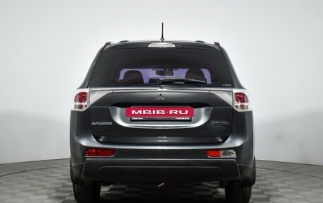 Mitsubishi Outlander III рестайлинг 3, 2013 год, 1 078 960 рублей, 7 фотография