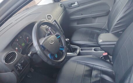 Ford Focus II рестайлинг, 2005 год, 250 000 рублей, 11 фотография