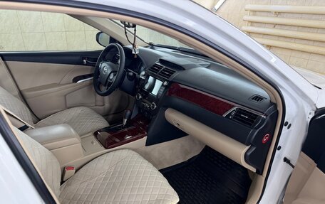 Toyota Camry, 2012 год, 1 950 000 рублей, 18 фотография