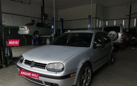 Volkswagen Golf IV, 1998 год, 380 000 рублей, 2 фотография