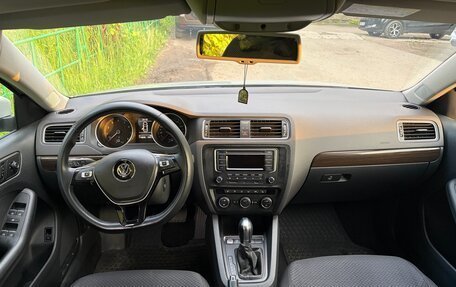 Volkswagen Jetta VI, 2015 год, 1 550 000 рублей, 13 фотография