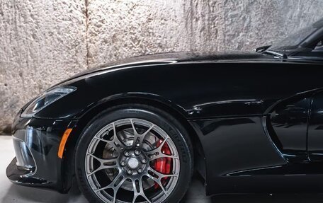 Dodge Viper IV, 2016 год, 31 000 000 рублей, 3 фотография