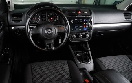 Volkswagen Jetta VI, 2010 год, 777 000 рублей, 6 фотография