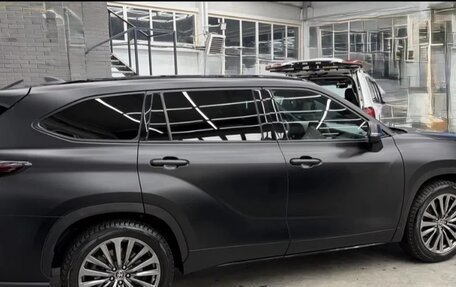 Toyota Highlander, 2021 год, 3 800 000 рублей, 9 фотография