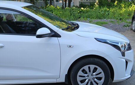 KIA Rio IV, 2021 год, 1 250 000 рублей, 3 фотография