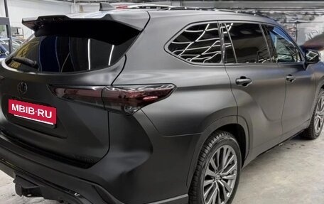 Toyota Highlander, 2021 год, 3 800 000 рублей, 7 фотография