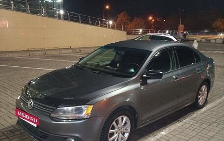 Volkswagen Jetta VI, 2013 год, 1 020 000 рублей, 5 фотография