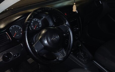 Volkswagen Jetta VI, 2013 год, 1 020 000 рублей, 10 фотография