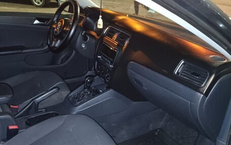 Volkswagen Jetta VI, 2013 год, 1 020 000 рублей, 12 фотография