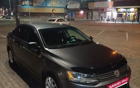 Volkswagen Jetta VI, 2013 год, 1 020 000 рублей, 6 фотография