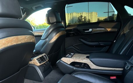 Audi A8, 2010 год, 1 800 000 рублей, 12 фотография
