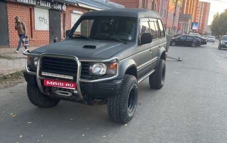 Mitsubishi Pajero III рестайлинг, 1994 год, 820 000 рублей, 1 фотография