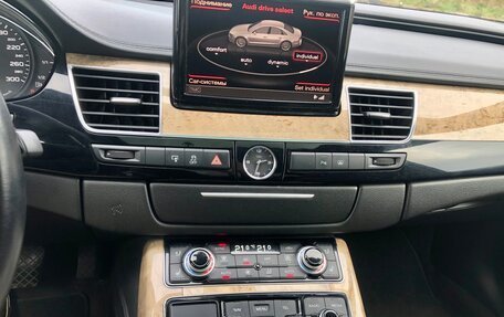 Audi A8, 2010 год, 1 800 000 рублей, 14 фотография