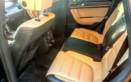 Volkswagen Touareg III, 2011 год, 2 030 000 рублей, 20 фотография